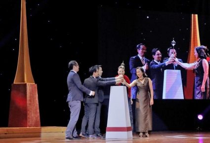 Win Win WAR Thailand คว้ารางวัลโทรทัศน์ทองคำ